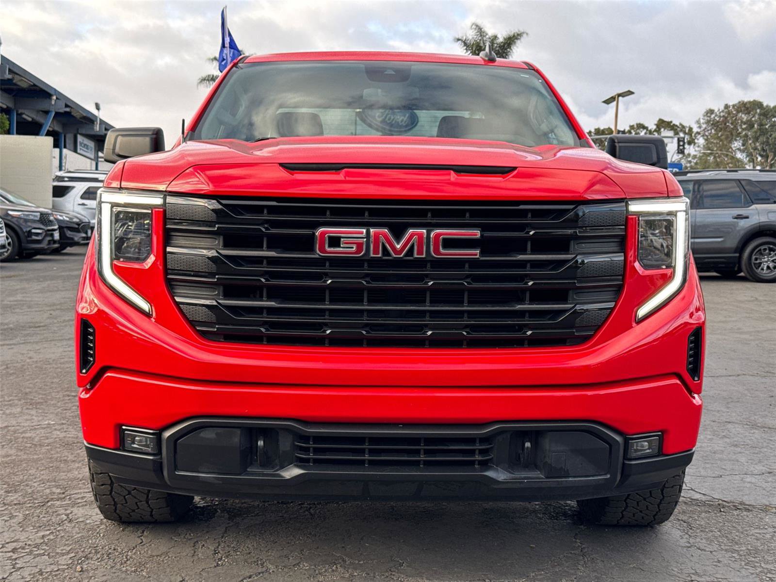 Used 2023 GMC Sierra 1500 Elevation AWD/4WD image 5