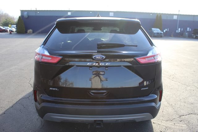 Certified 2024 Ford Edge SEL w/ Convenience Package AWD/4WD image 16