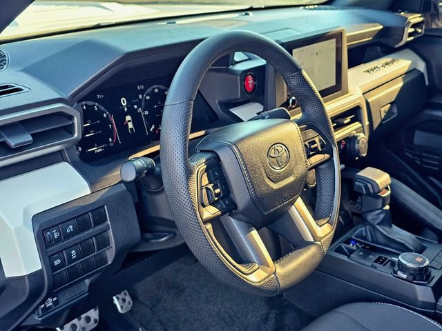 Used 2024 Toyota Tacoma TRD Sport AWD/4WD image 14