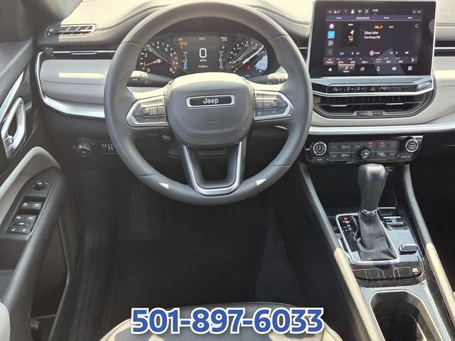 Used 2025 Jeep Compass Limited AWD/4WD image 11