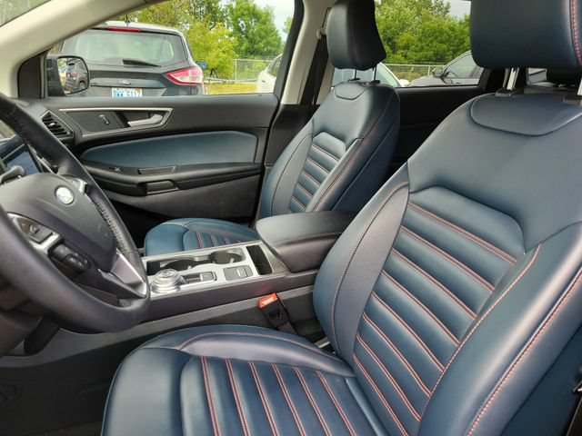 Certified 2024 Ford Edge SEL w/ Sport Appearance Package AWD/4WD image 3