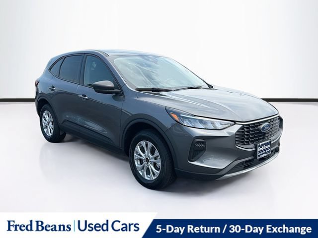 Certified 2025 Ford Escape Active AWD/4WD image 1