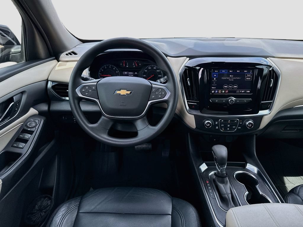 Used 2022 Chevrolet Traverse LS FWD image 20