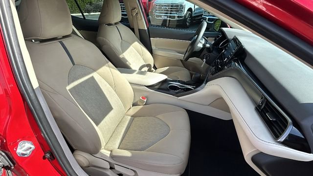Used 2024 Toyota Camry LE image 11