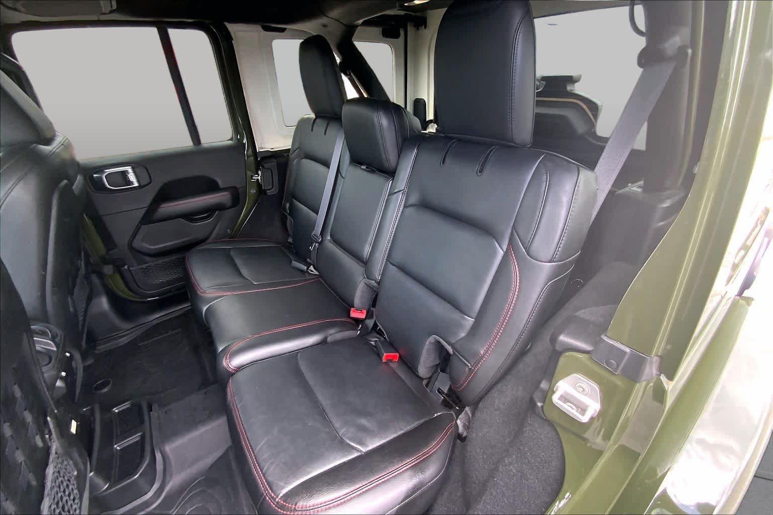 Used 2023 Jeep Wrangler Unlimited Rubicon AWD/4WD image 21