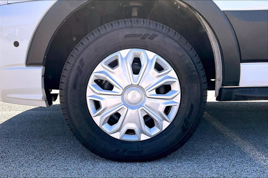 Certified 2024 Ford Transit 350 XLT RWD image 9