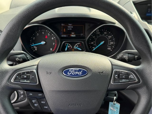 Certified 2018 Ford Escape SE FWD image 30