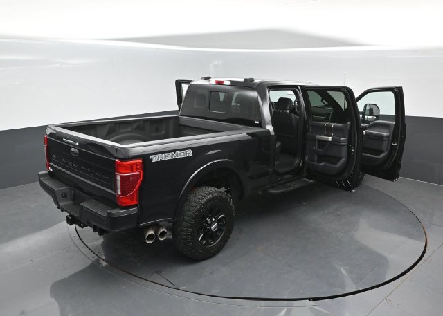 Certified 2022 Ford F350 Lariat w/ Tremor Off-Road Package AWD/4WD image 28