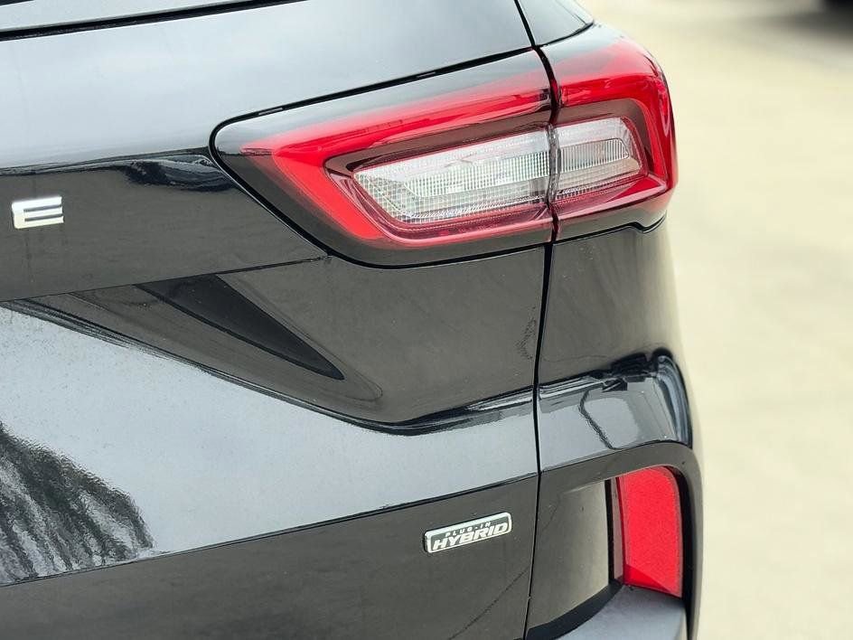 Certified 2023 Ford Escape SE FWD image 18