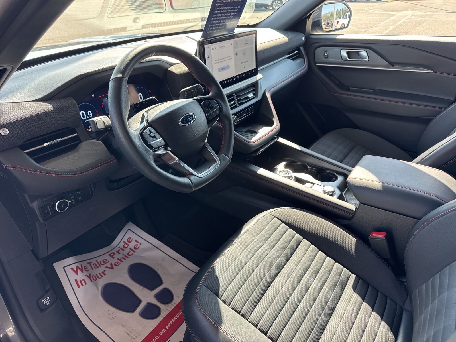 Certified 2025 Ford Explorer ST-Line w/ Premium Package image 24