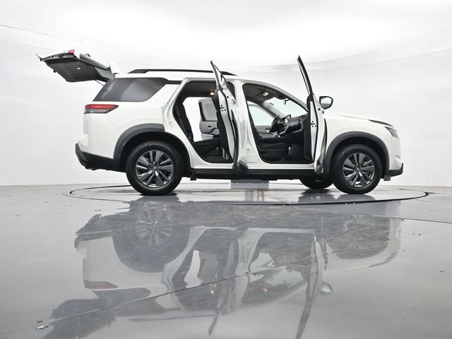 Used 2022 Nissan Pathfinder SV FWD image 53