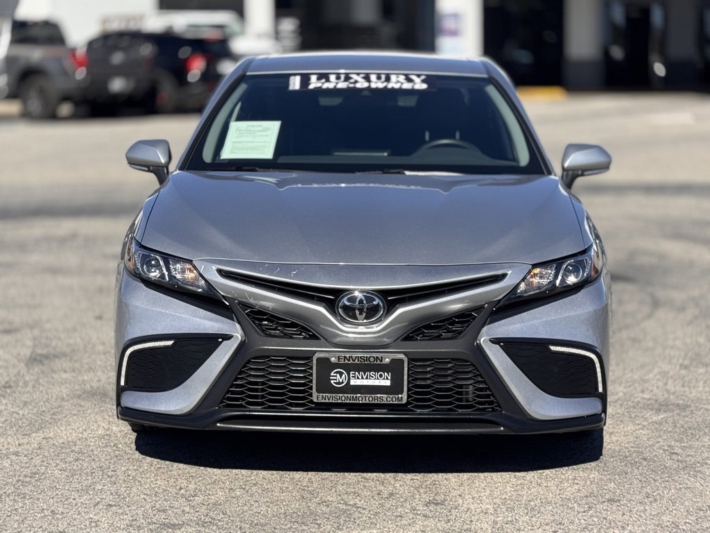 Used 2024 Toyota Camry SE image 6