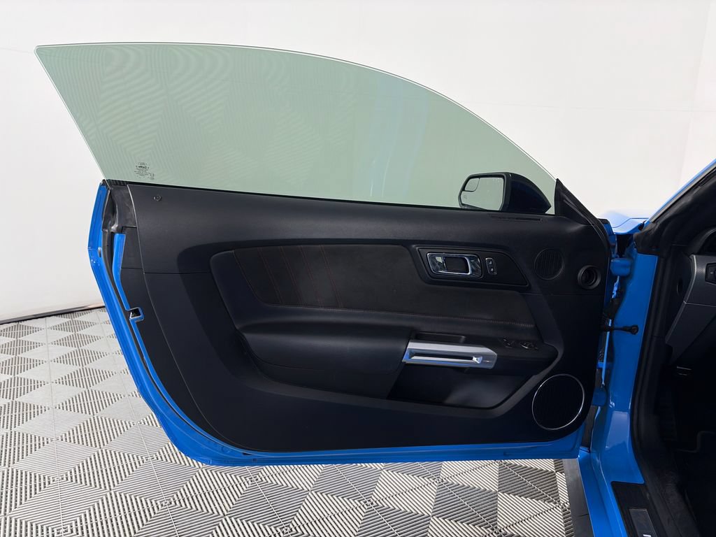 Certified 2017 Ford Mustang GT Premium RWD image 10