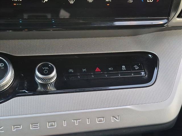 Certified 2025 Ford Expedition Max Active AWD/4WD image 13