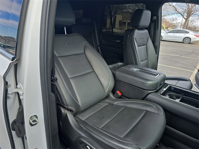 Used 2023 GMC Yukon Denali image 24