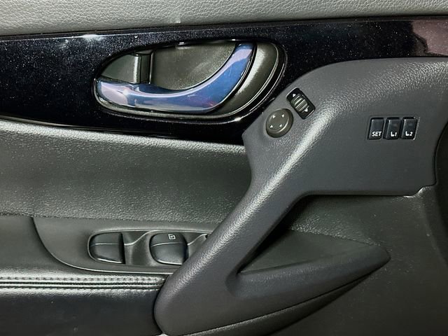 Used 2021 Nissan Rogue Sport SV w/ Technology Package image 18