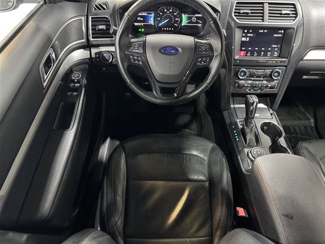 Certified 2017 Ford Explorer XLT w/ Equipment Group 202A AWD/4WD image 20