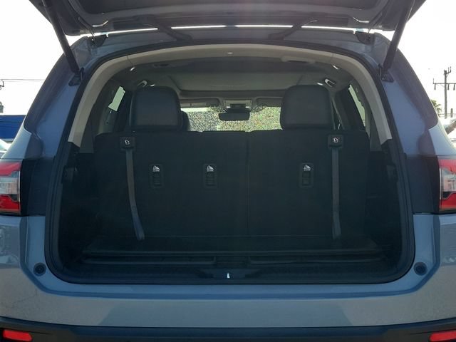 Used 2023 Honda Pilot Touring image 9