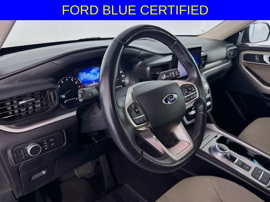 Certified 2021 Ford Explorer XLT RWD image 12
