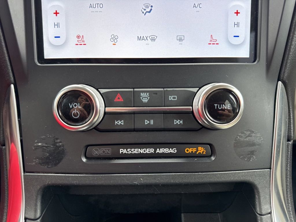 Certified 2024 Ford Edge Titanium image 23