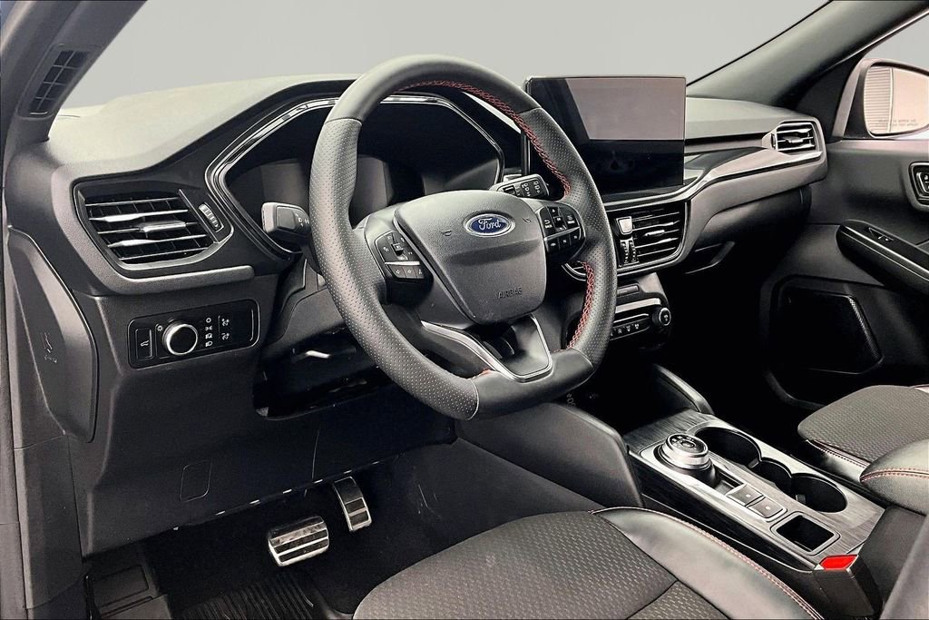 Certified 2024 Ford Escape ST-Line w/ Tech Pack #1 AWD/4WD image 14