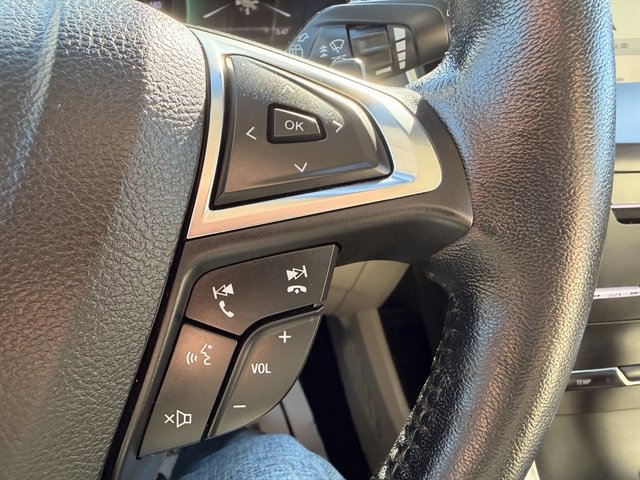 Certified 2018 Ford Edge Titanium w/ Ford Safe & Smart Package image 19