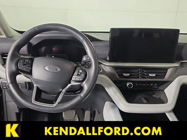 Certified 2025 Ford Explorer Platinum w/ Ultimate Package image 9