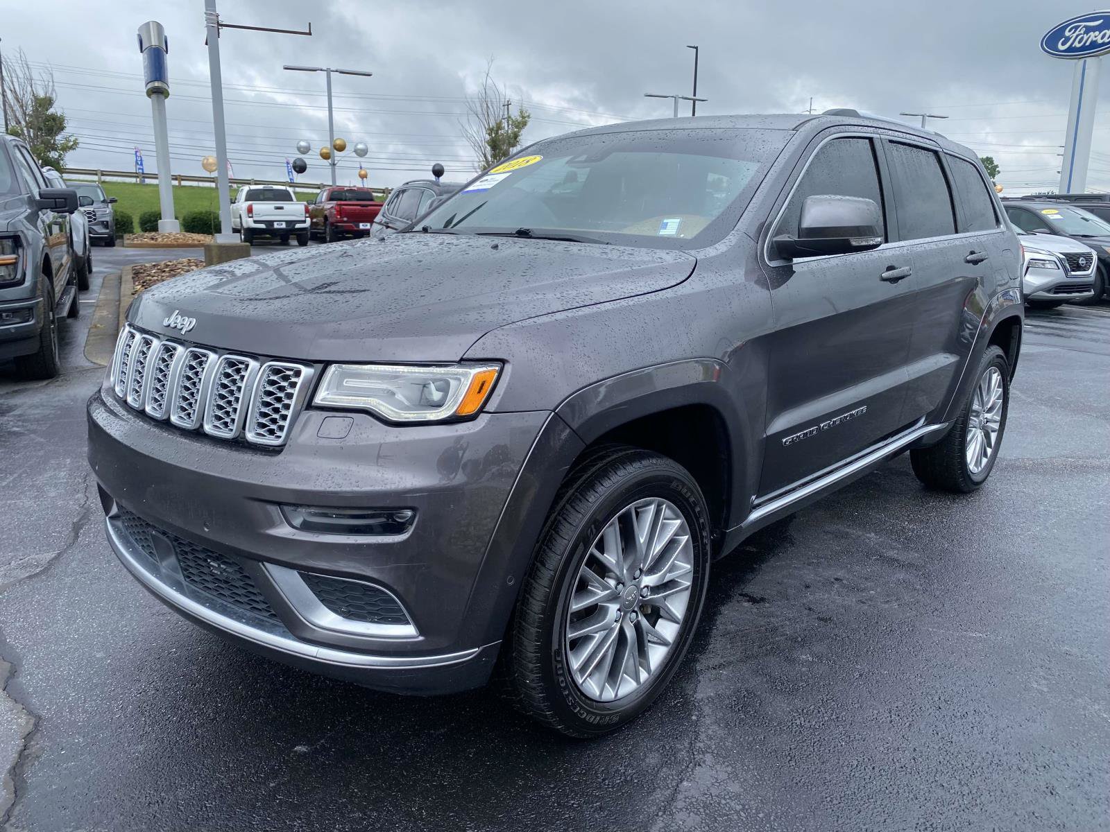 Used 2018 Jeep Grand Cherokee Summit w/ Platinum Series Group AWD/4WD image 3