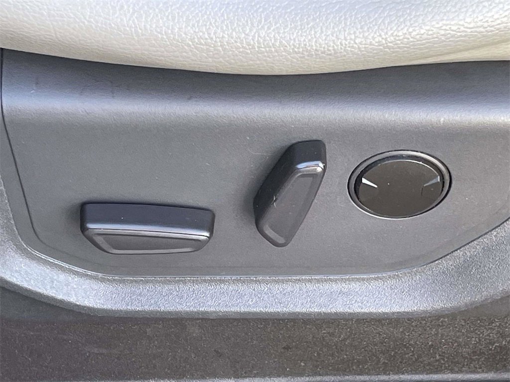 Certified 2021 Ford Expedition Max XLT image 14