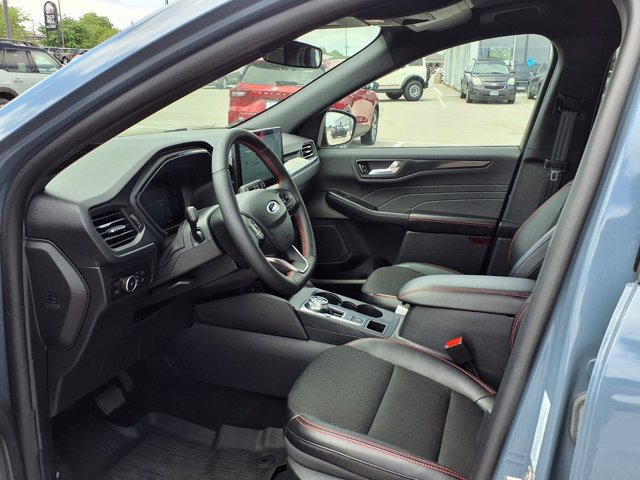 Certified 2025 Ford Escape ST-Line Select w/ Tech Pack #1 AWD/4WD image 24