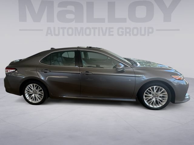 Used 2018 Toyota Camry XLE w/ Audio Package FWD image 6