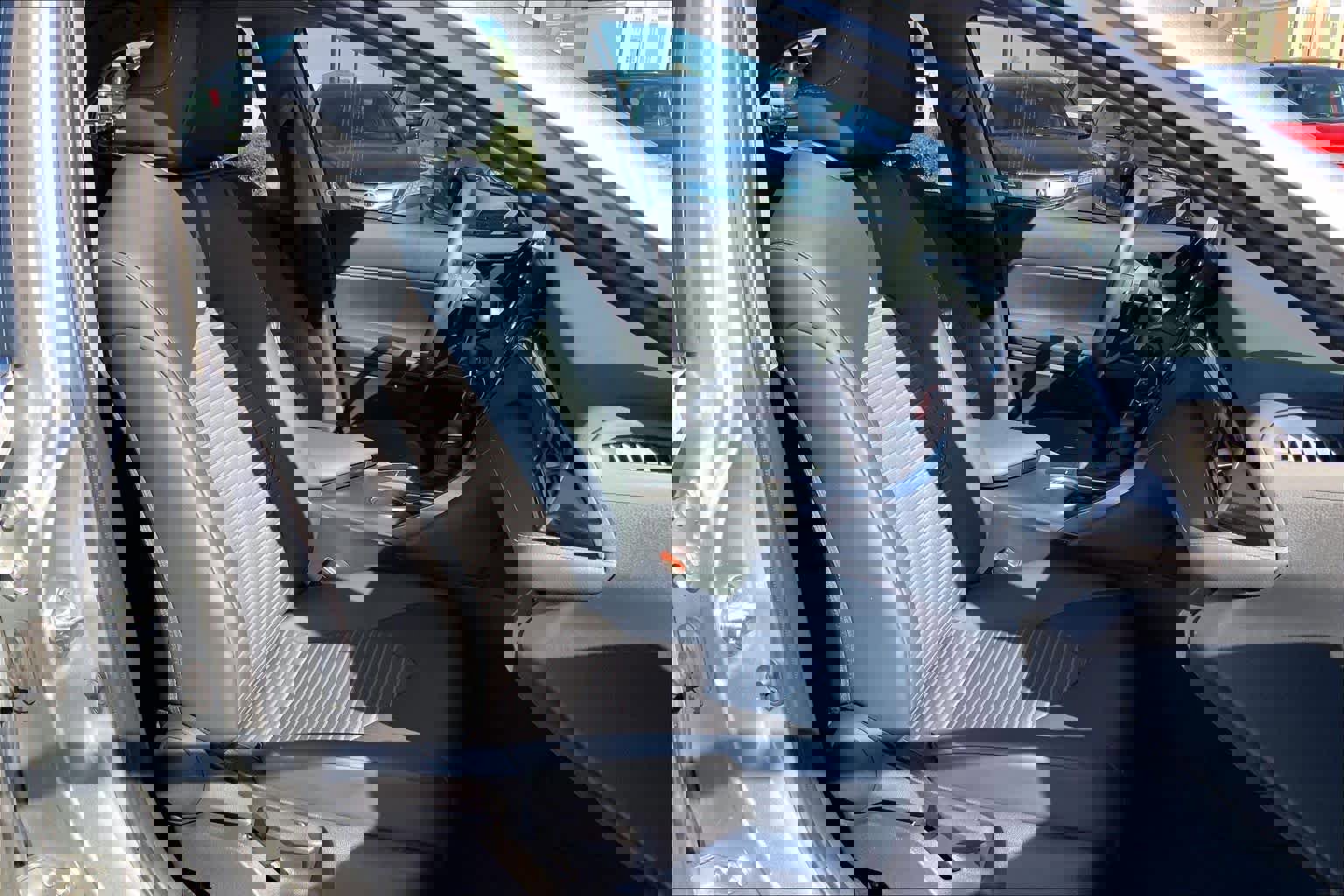 Used 2024 Toyota Camry SE image 8