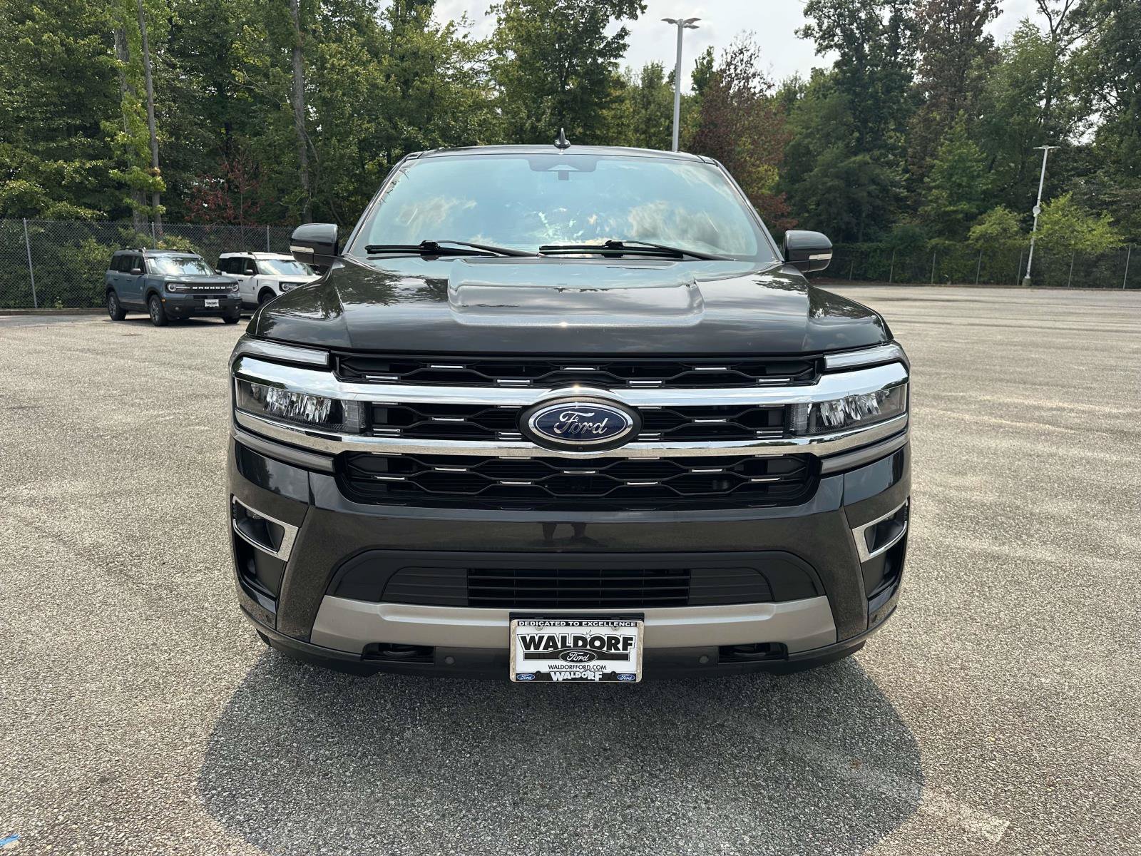 Certified 2024 Ford Expedition Max Limited AWD/4WD image 2