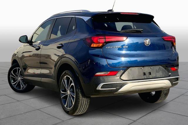 Used 2022 Buick Encore GX Select image 2