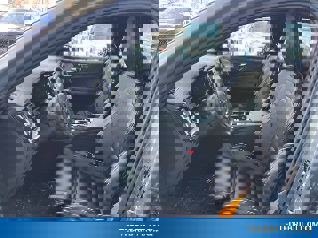 Used 2024 Volvo V60 T8 Polestar image 23