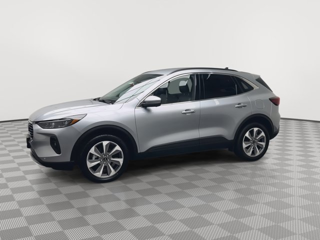 Certified 2024 Ford Escape Platinum image 2