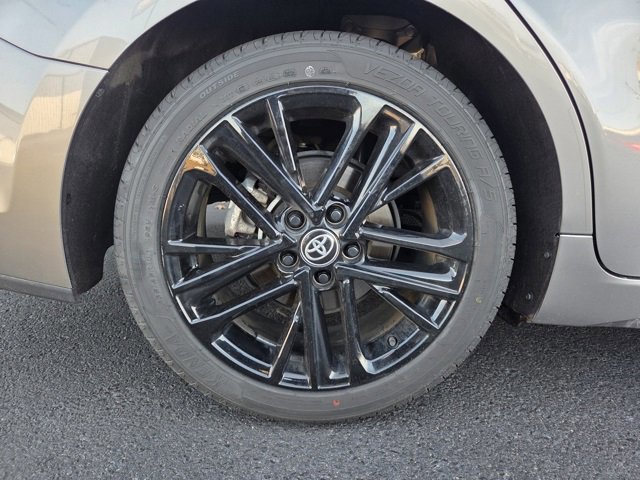 Used 2025 Toyota Camry SE image 28