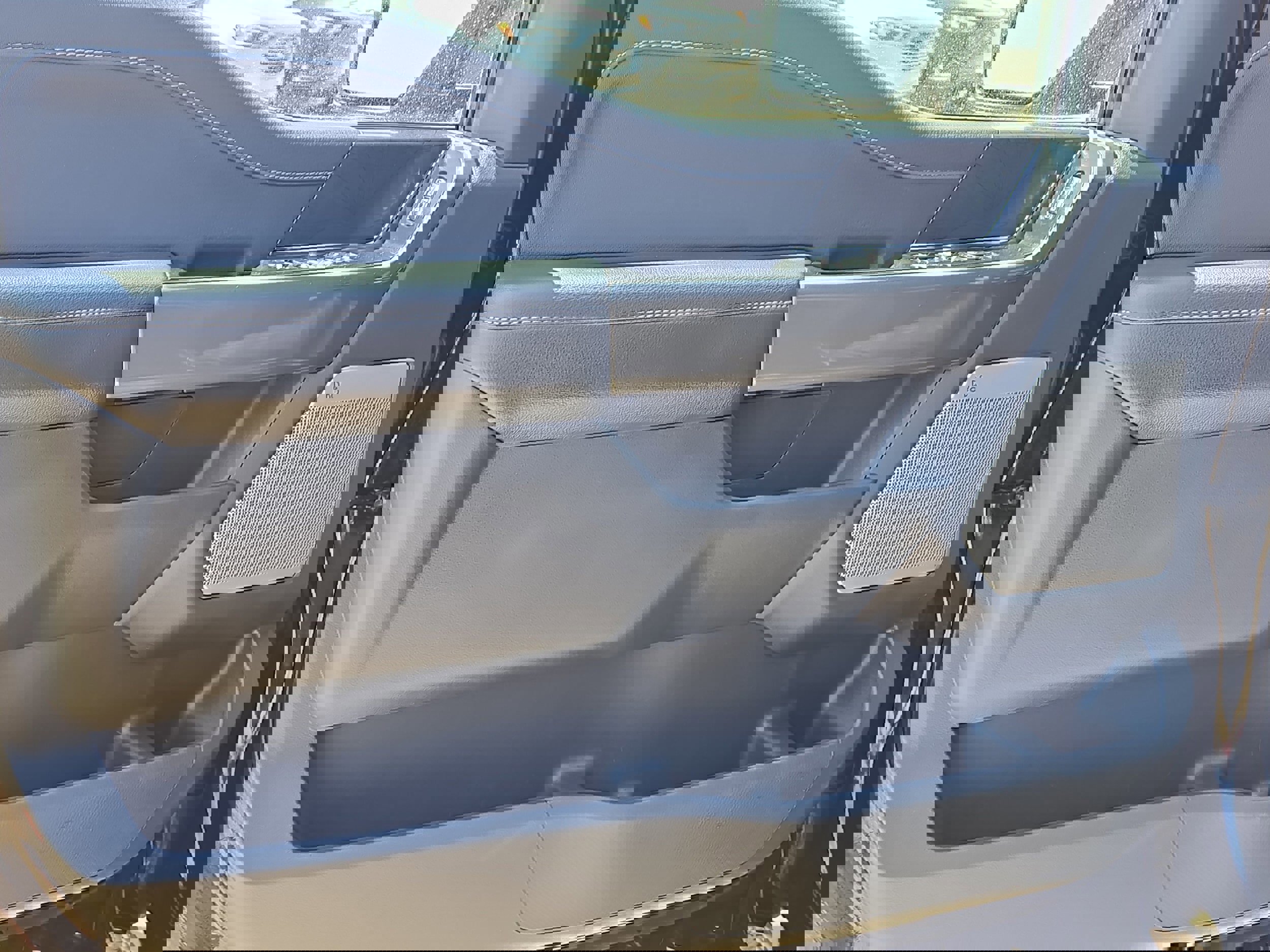 Certified 2022 Ford F150 XLT w/ Equipment Group 302A High image 18