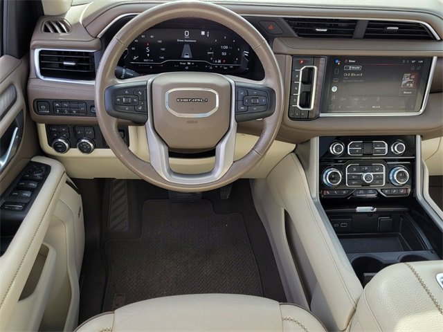 Used 2022 GMC Yukon XL Denali w/ Denali Ultimate Package image 10