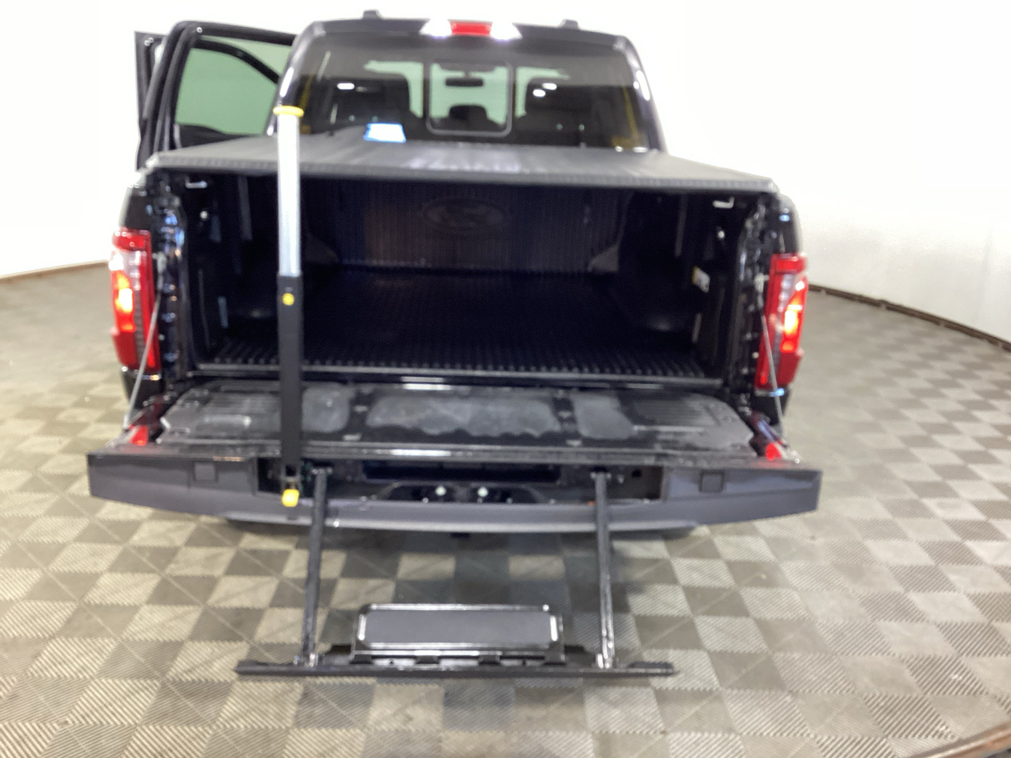 Certified 2024 Ford F150 XLT w/ Equipment Group 302A MID AWD/4WD image 28
