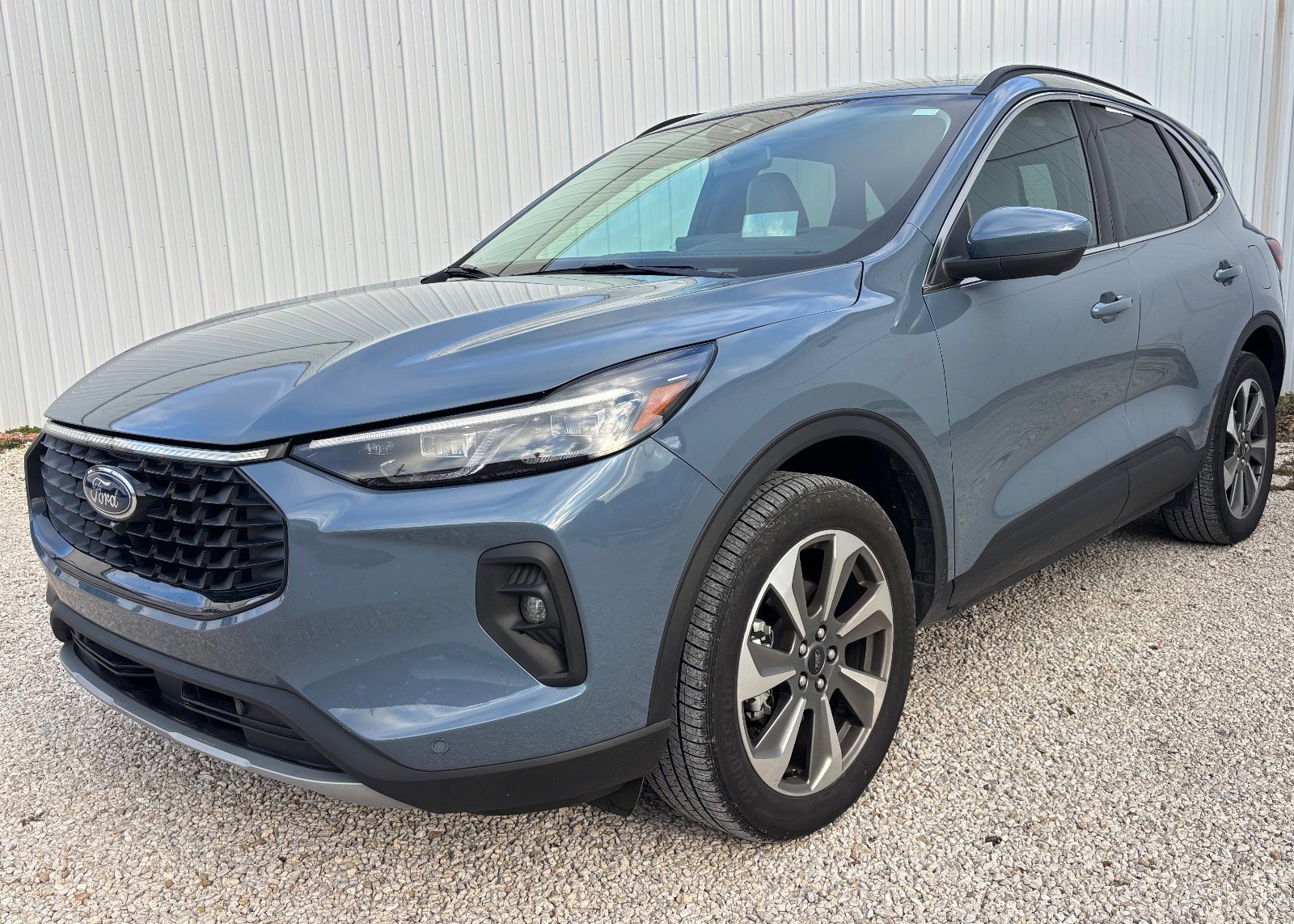 Certified 2025 Ford Escape Platinum w/ Premium Technology Package image 12