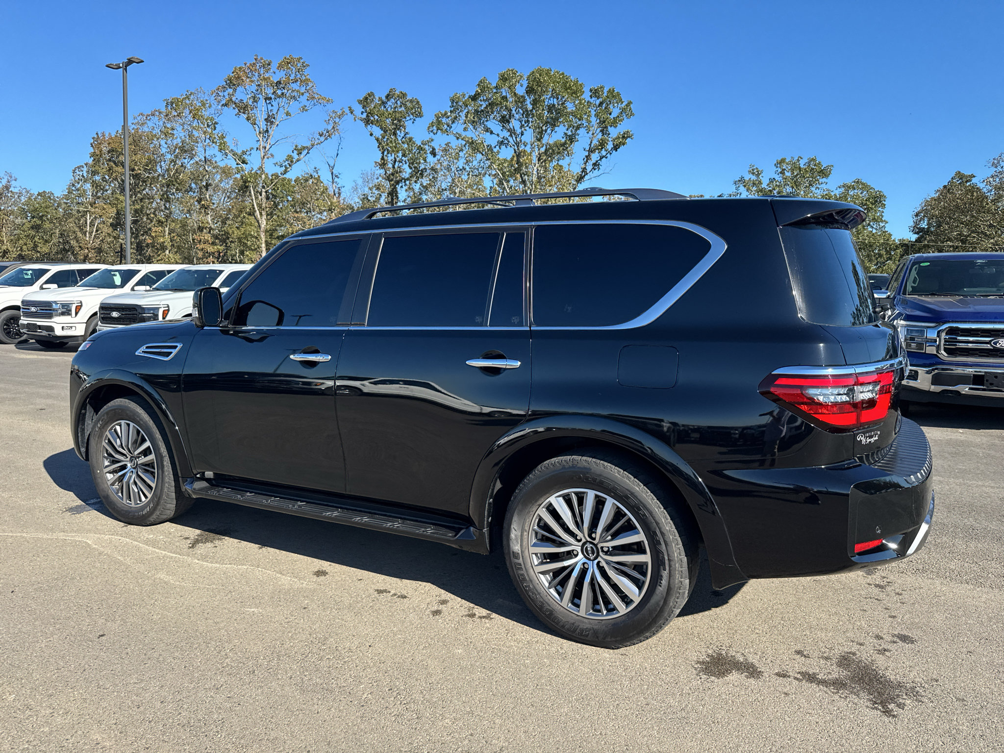 Used 2023 Nissan Armada SL w/ Cargo Package RWD image 18
