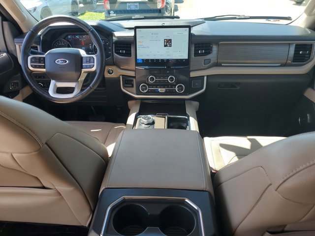 Certified 2023 Ford Expedition Limited image 18