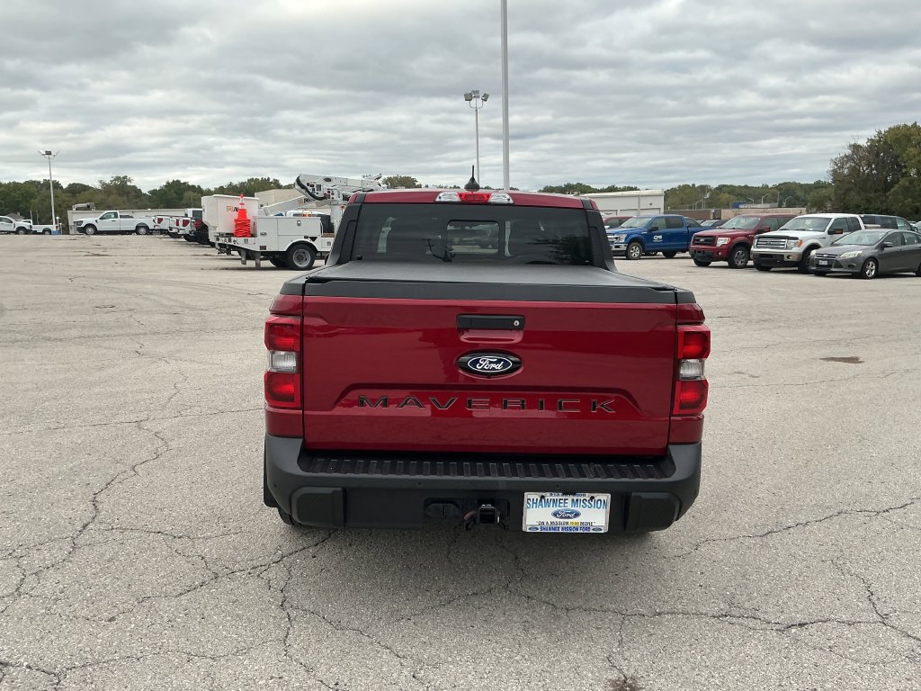 Certified 2025 Ford Maverick Lariat w/ 4K Tow Package AWD/4WD image 4