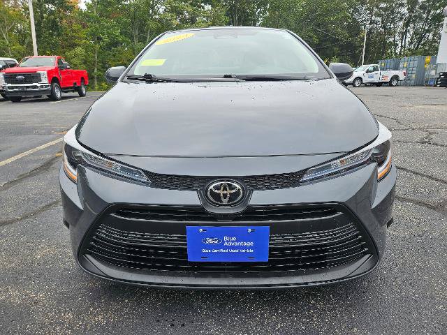 Used 2024 Toyota Corolla LE FWD image 2