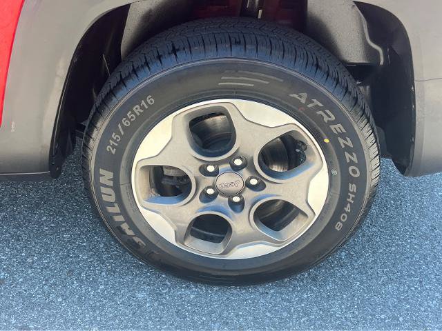 Used 2017 Jeep Renegade Sport w/ Power & Air Group AWD/4WD image 21