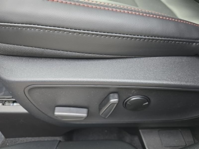 Certified 2025 Ford Escape ST-Line w/ Cold Weather Package FWD image 7