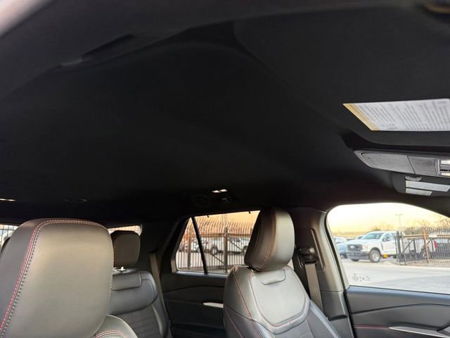 Certified 2025 Ford Explorer ST-Line w/ Premium Package image 16