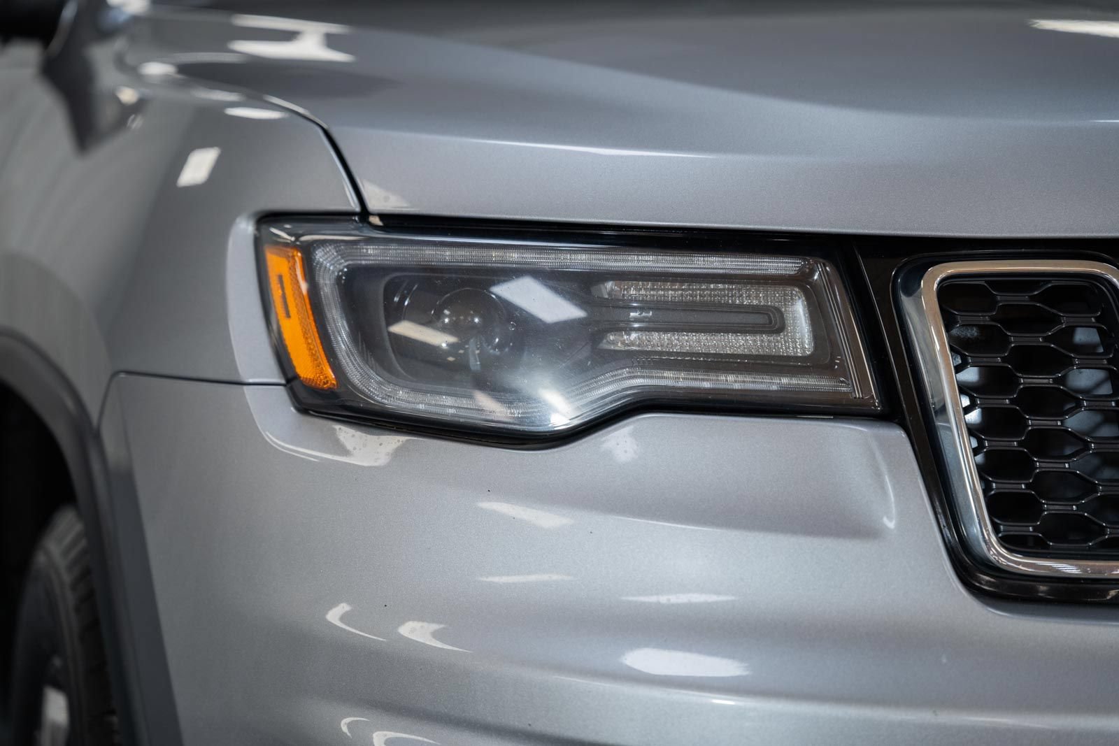 Used 2019 Jeep Grand Cherokee Limited w/ Luxury Group II RWD image 15