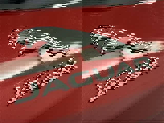 Used 2020 Jaguar F-PACE R-Sport image 29